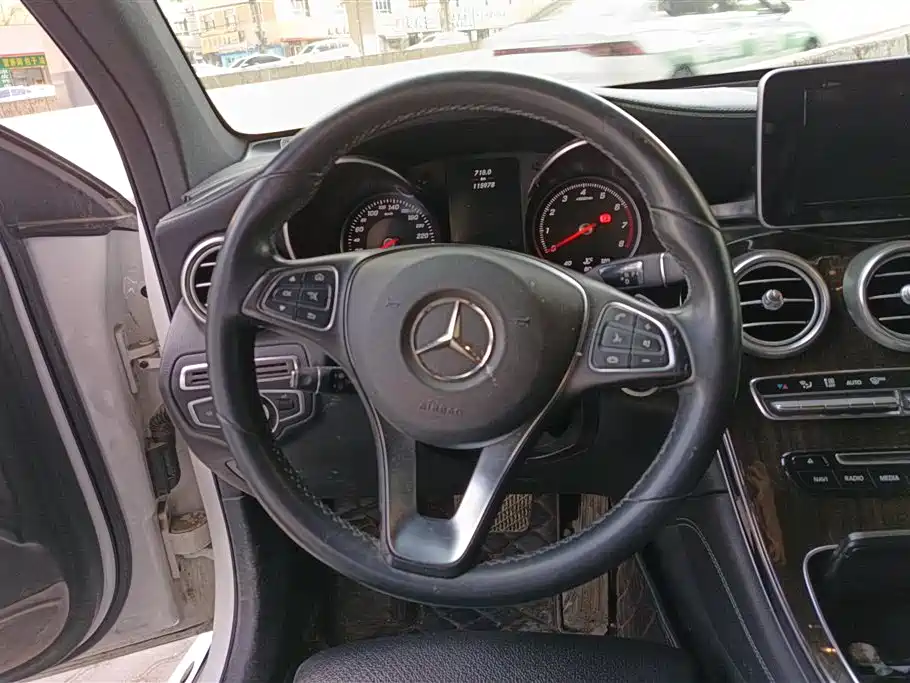 Mercedes-Benz GLC 2016 GLC 260 4MATIC Dynamic фото 15