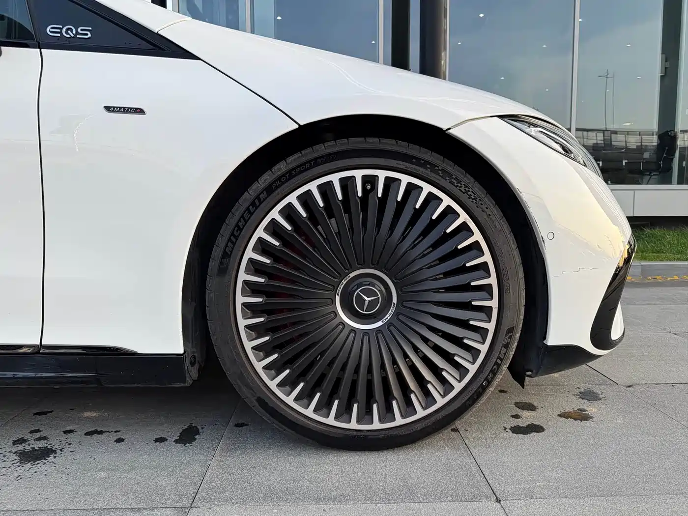 MERCEDES-BENZ EQS AMG