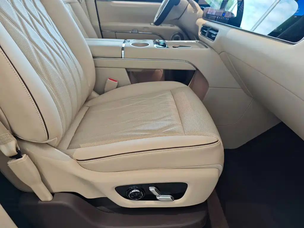 Zhijie Zunjie MPV 2026 2026 Model Mid-Range Edition