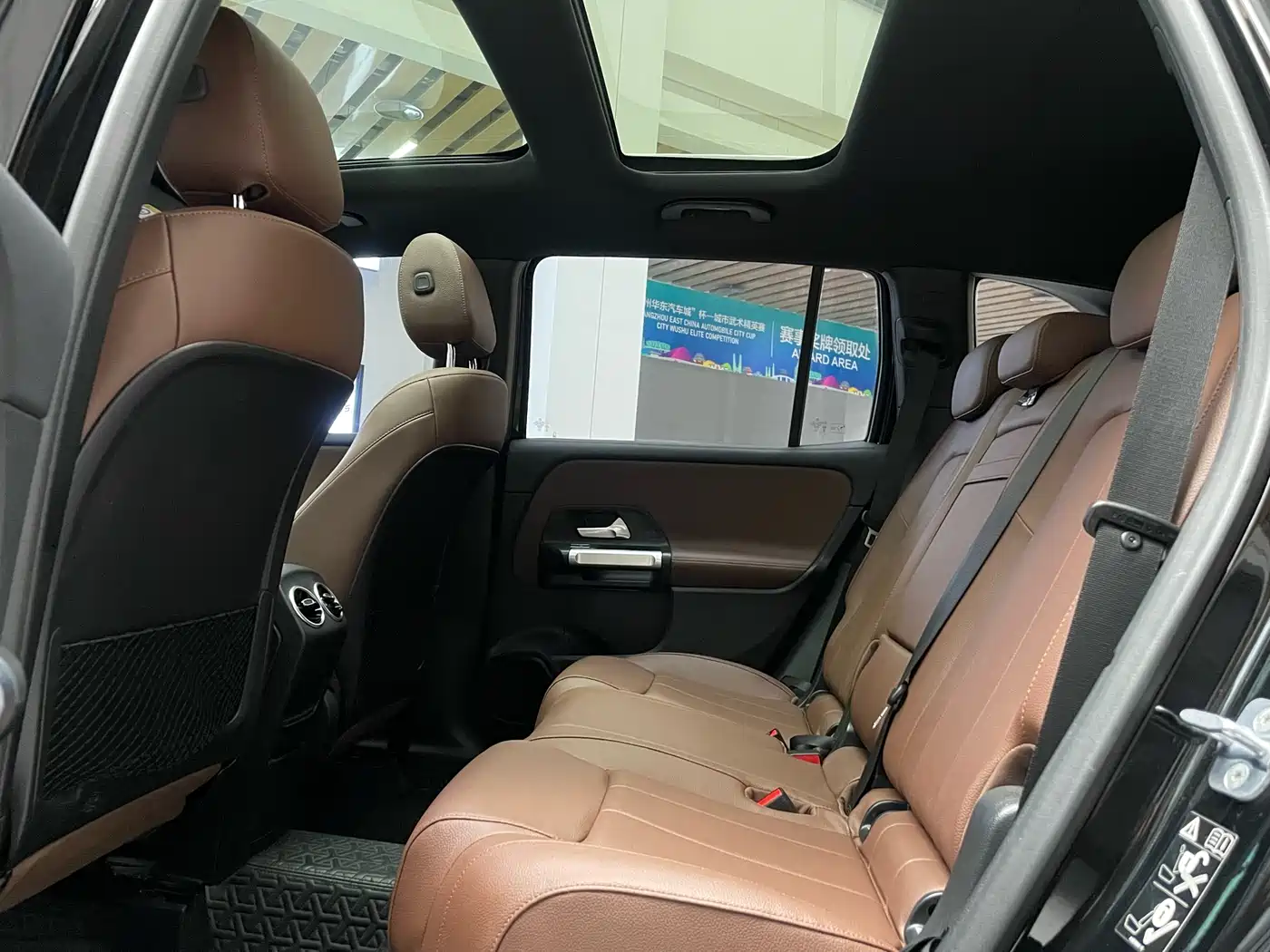 Mercedes-Benz GLB 2024 Facelift GLB 220 Dynamic фото 6