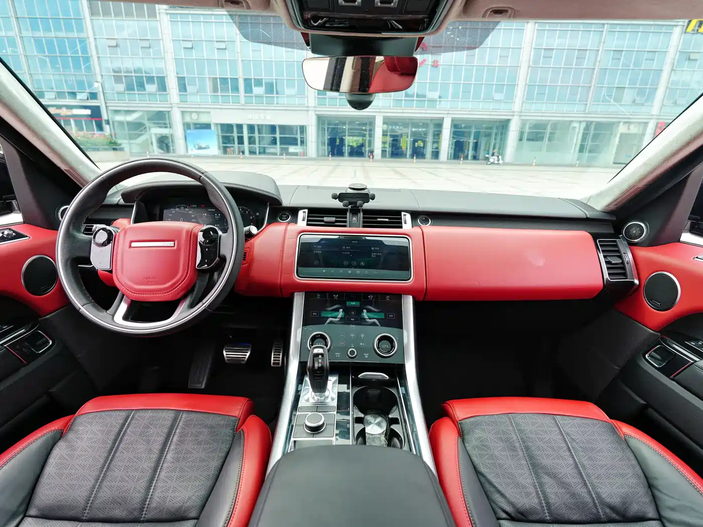 Land Rover Range Rover Sport 2018 3.0 SC V6 Fashion Genesis DYNAMIC фото 7