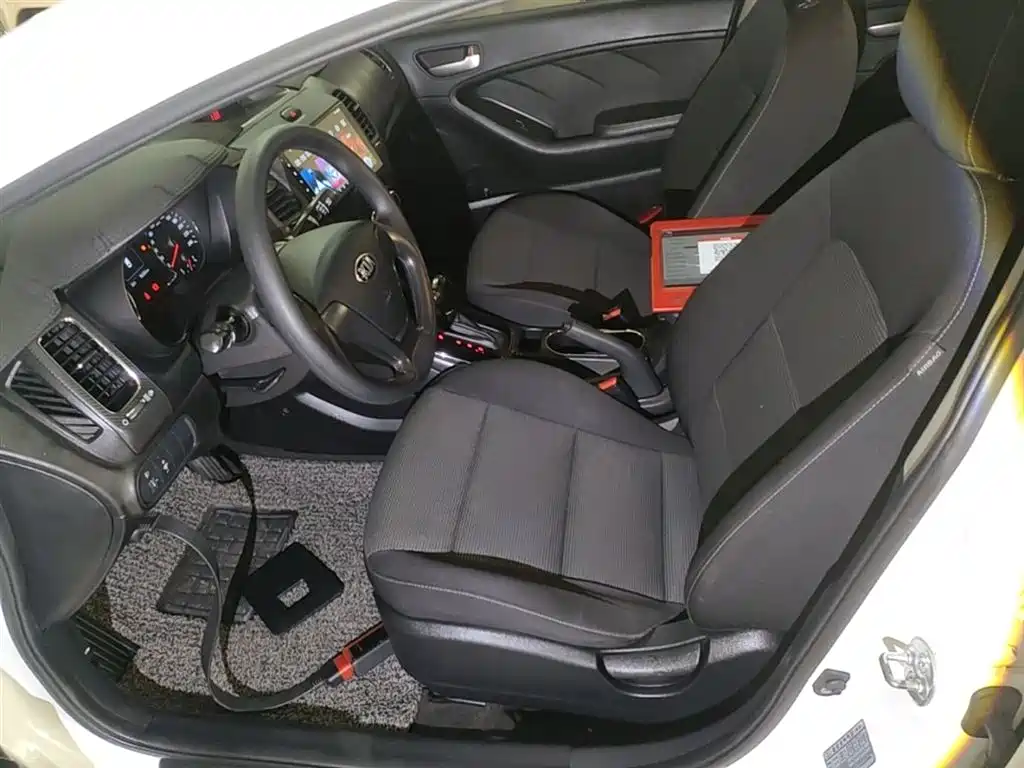 Kia K3 2017 1.6L Automatic 15th Anniversary Special GLS фото 15