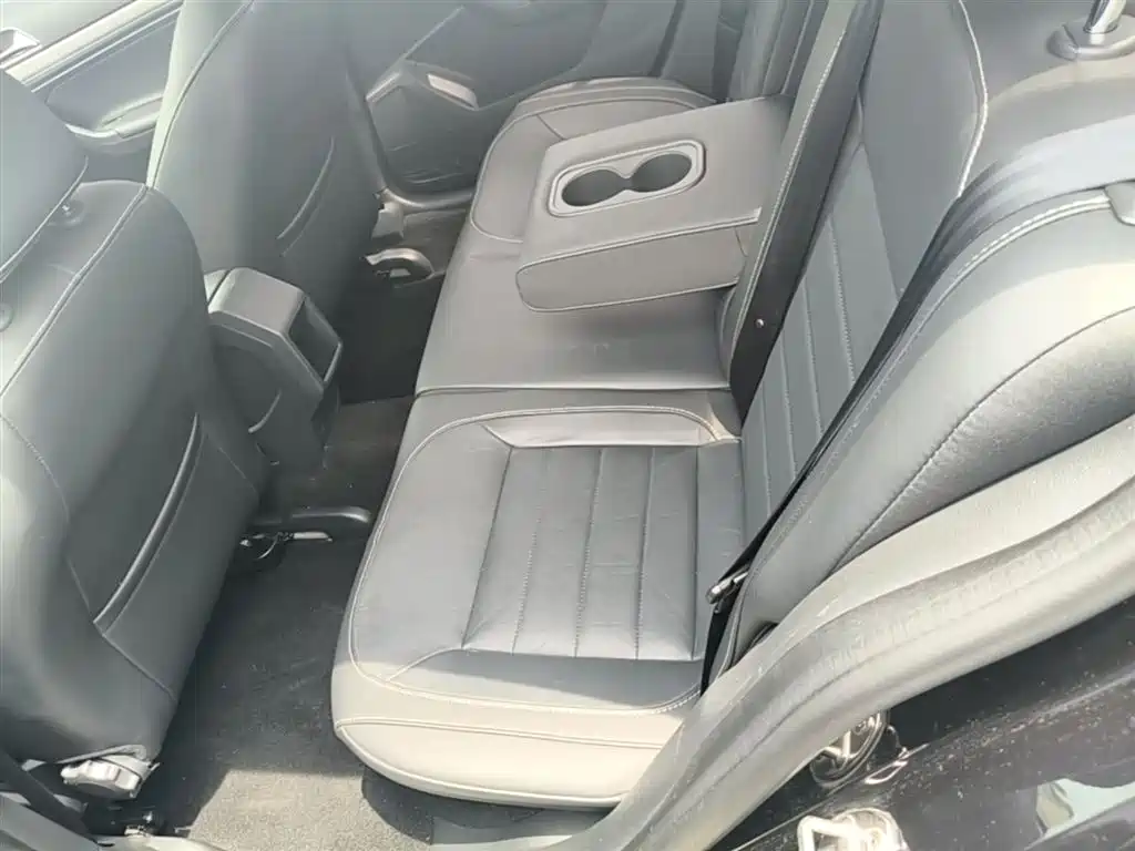 Volkswagen Lavida 2017 1.6L Automatic Comfort Edition фото 17