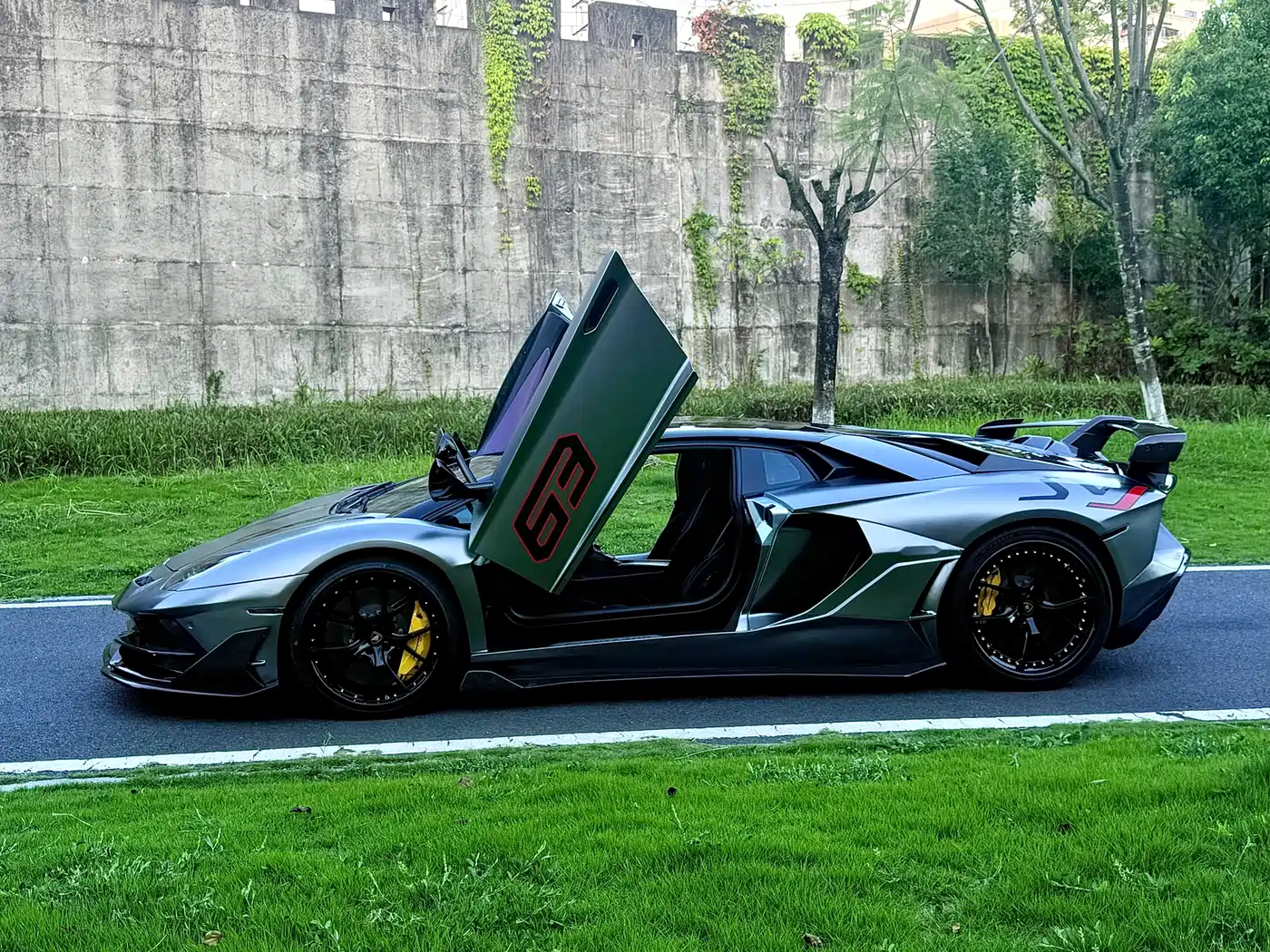 Lamborghini Aventador 2014 2011 LP 700-4
