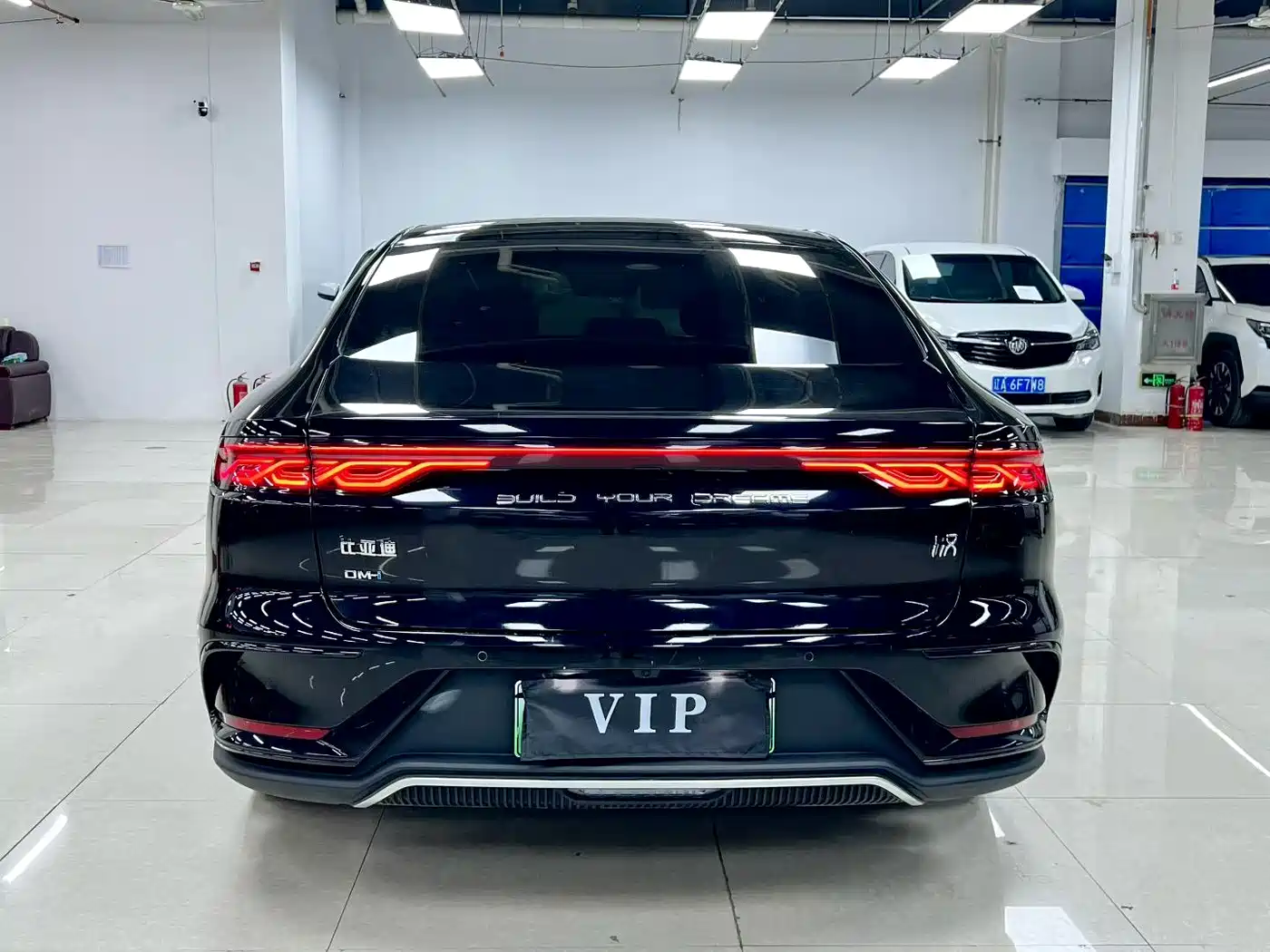 BYD Han 2023 DM-i Champion Edition 200KM Exclusive фото 8