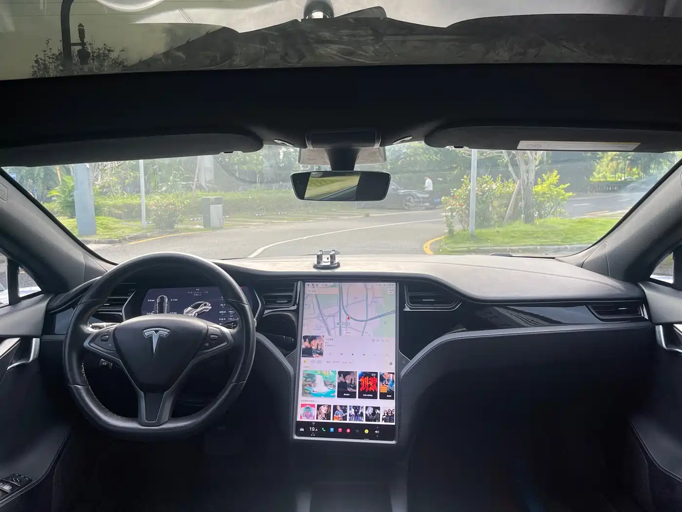 Tesla Model S 2019 2017 Model S 75D Standard Range