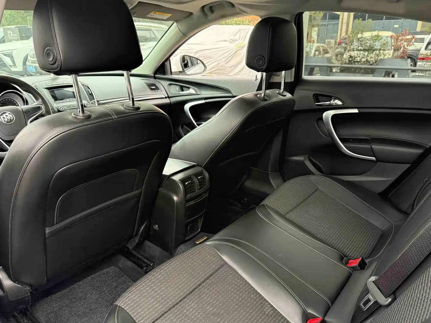 Buick Regal 2015 1.6T Leading Tech Edition фото 7