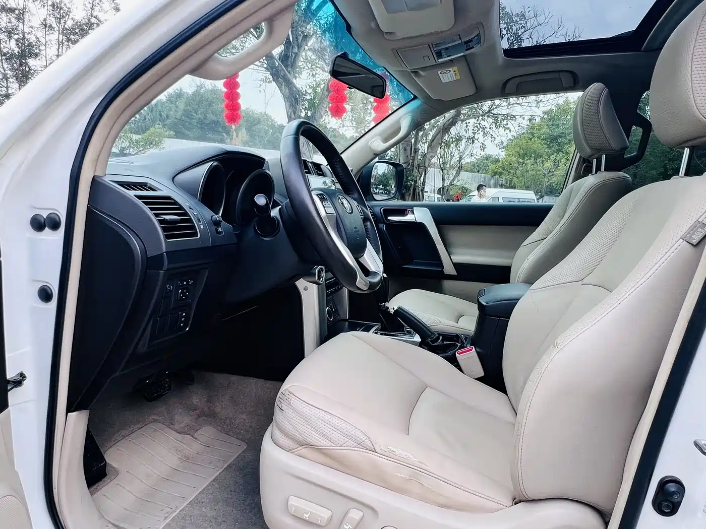 Toyota Prado 2010 4.0L Automatic TX фото 9