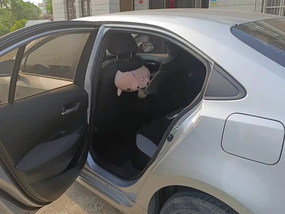 Toyota Corolla 2021 1.2T S-CVT Pioneer PLUS Edition фото 11