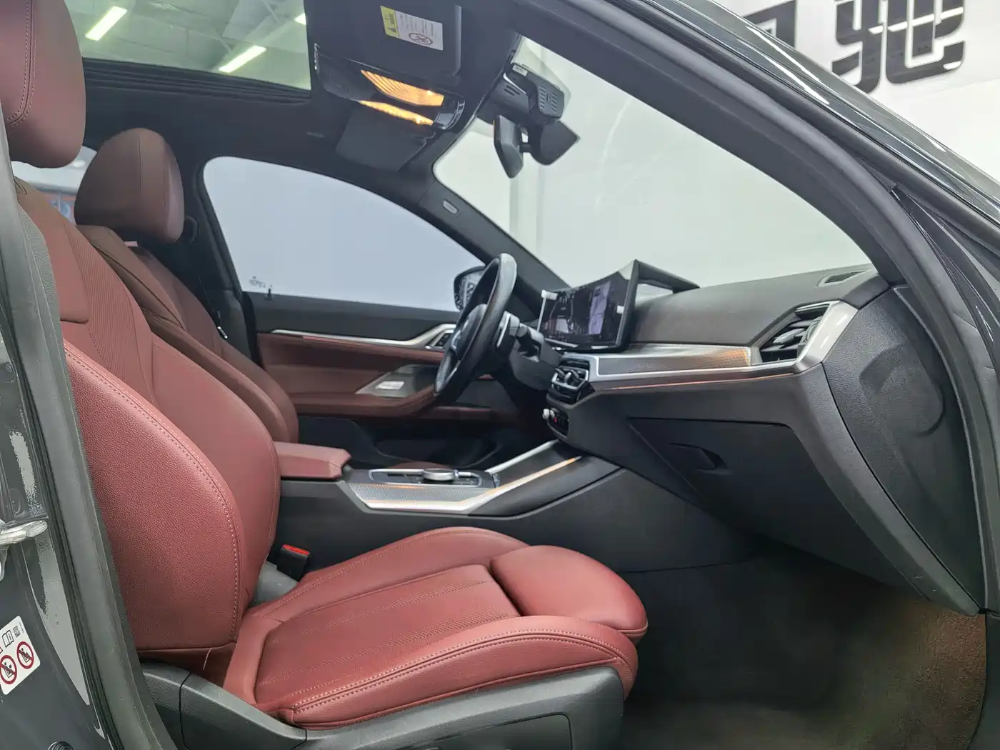 BMW 4 Series 2023 425i Gran Coupe M Sport Shadowline Package фото 8