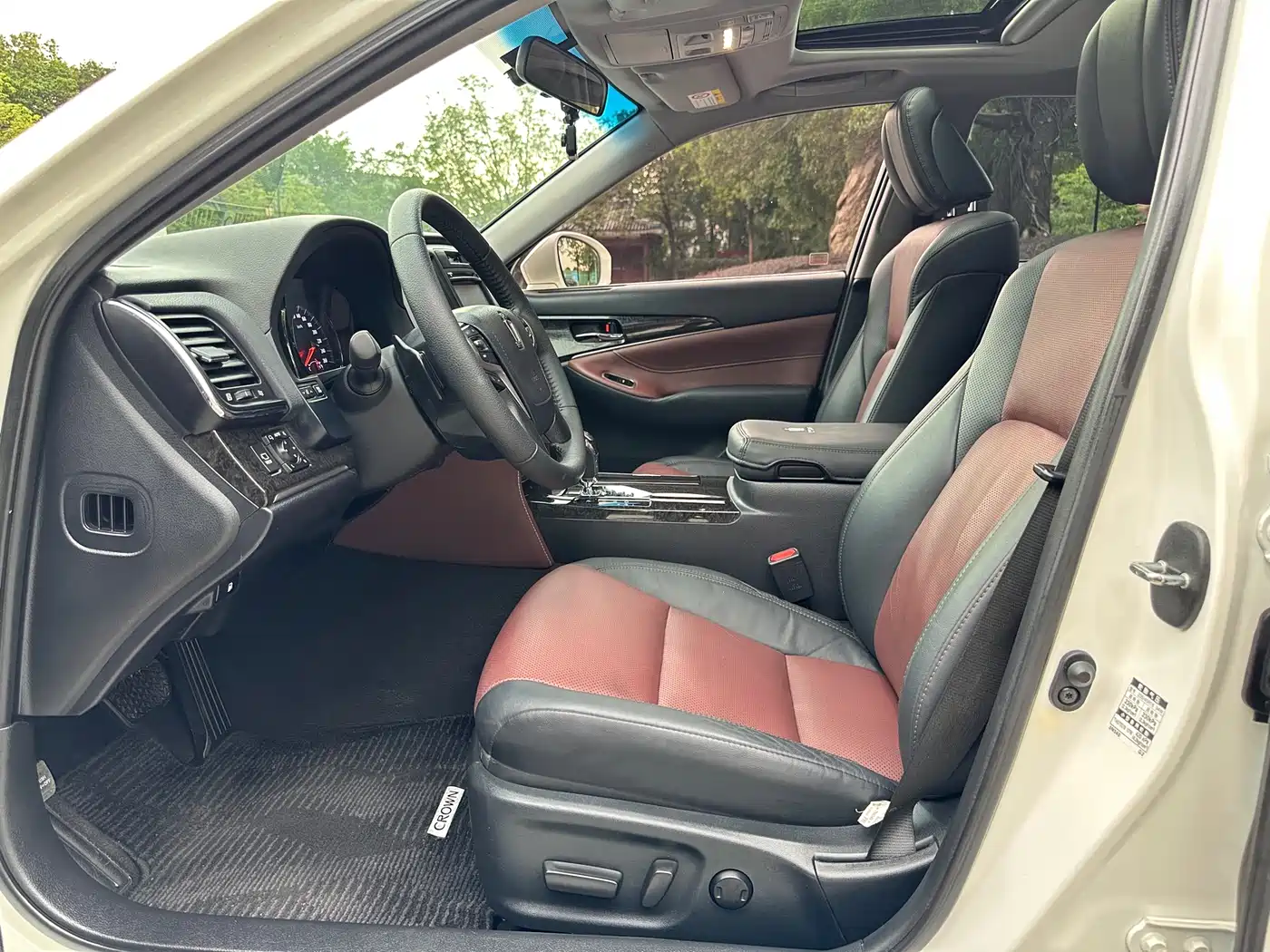 Toyota Crown 2018 2.0T Sport Edition фото 4