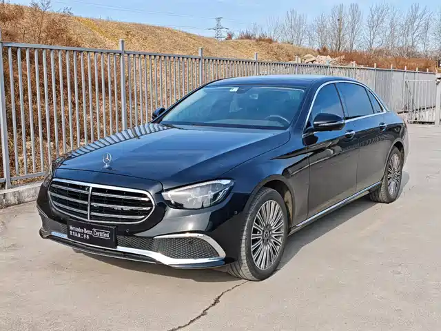 MERCEDES-BENZ E CLASS