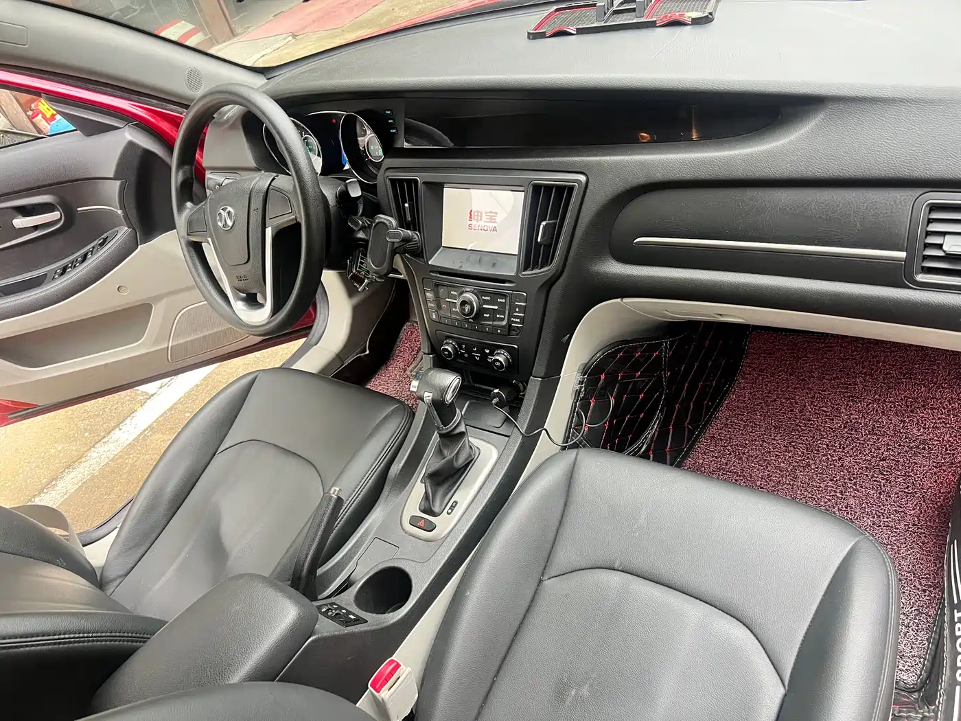 Фото 9 - BAIC Senova D50