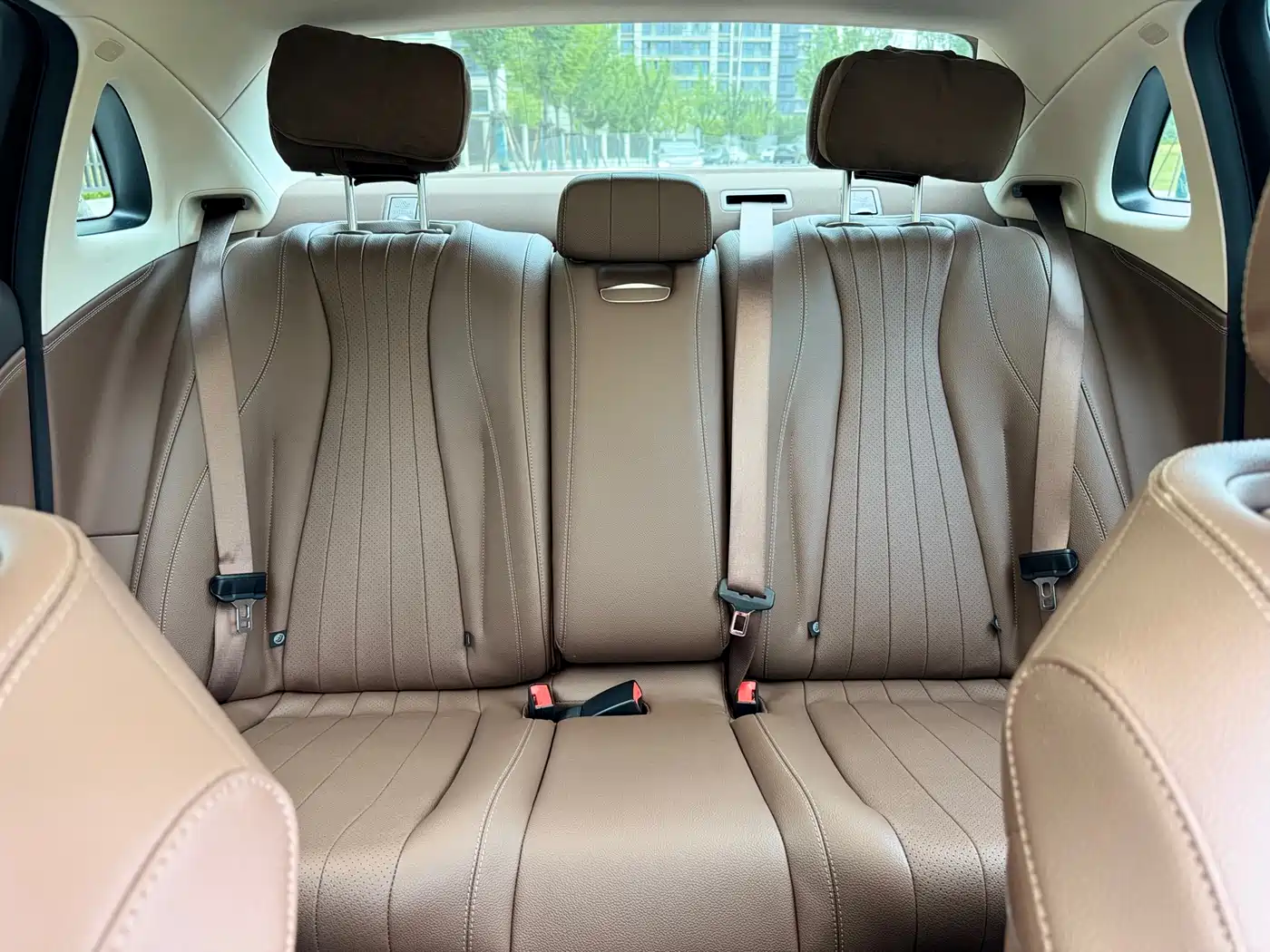 Mercedes-Benz E-Class 2023 E 300 L Fashion фото 14