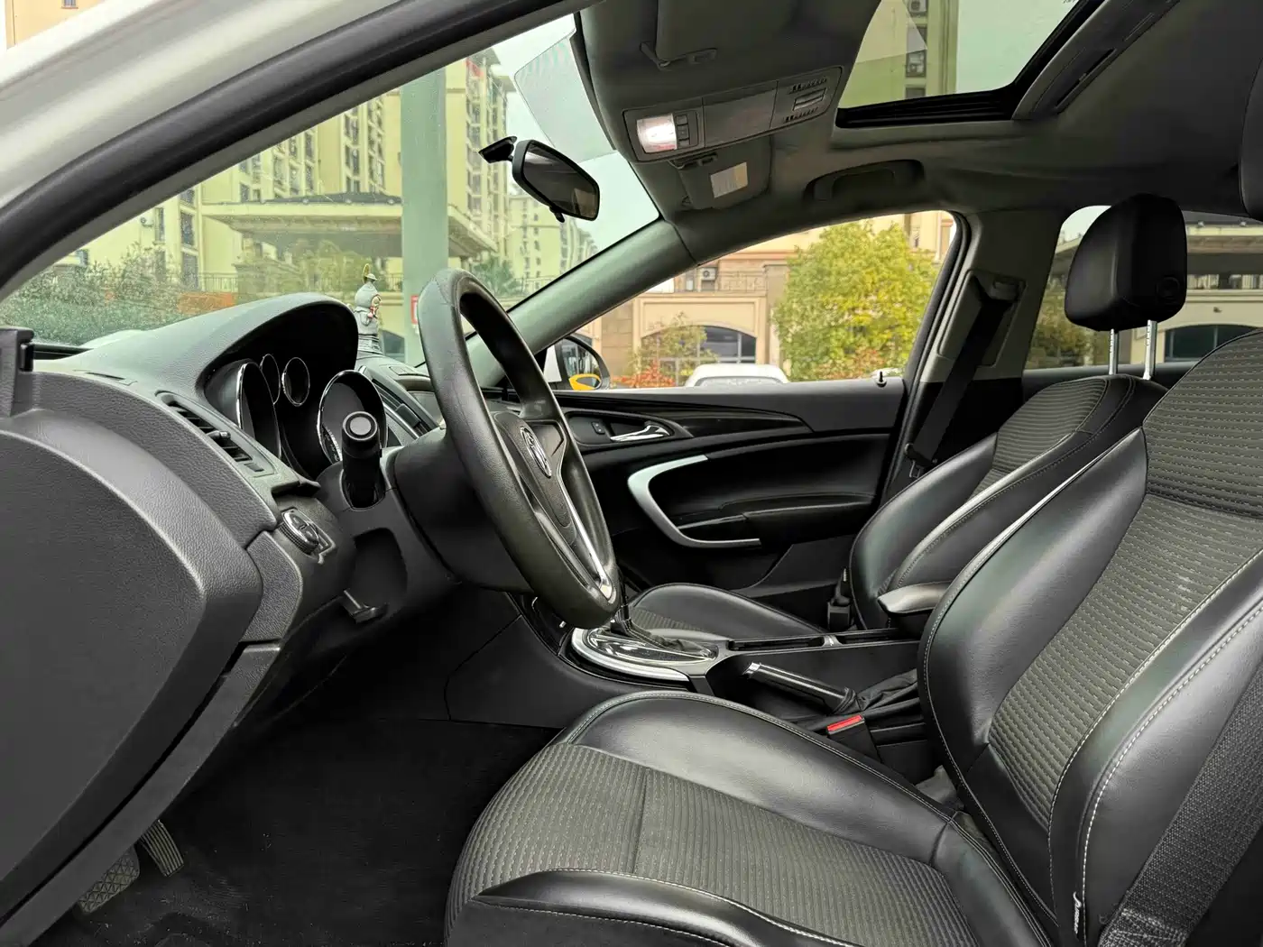 Buick Regal 2015 1.6T Leading Tech Edition фото 5