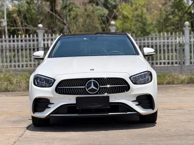 Mercedes-Benz E-Class 2021