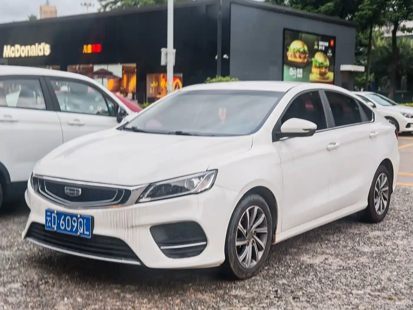 Фото 1 - Geely Binrui