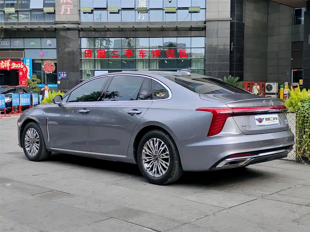 Hongqi H5 2023 2.0T Auto Smart Connect Flag Enjoy фото 4