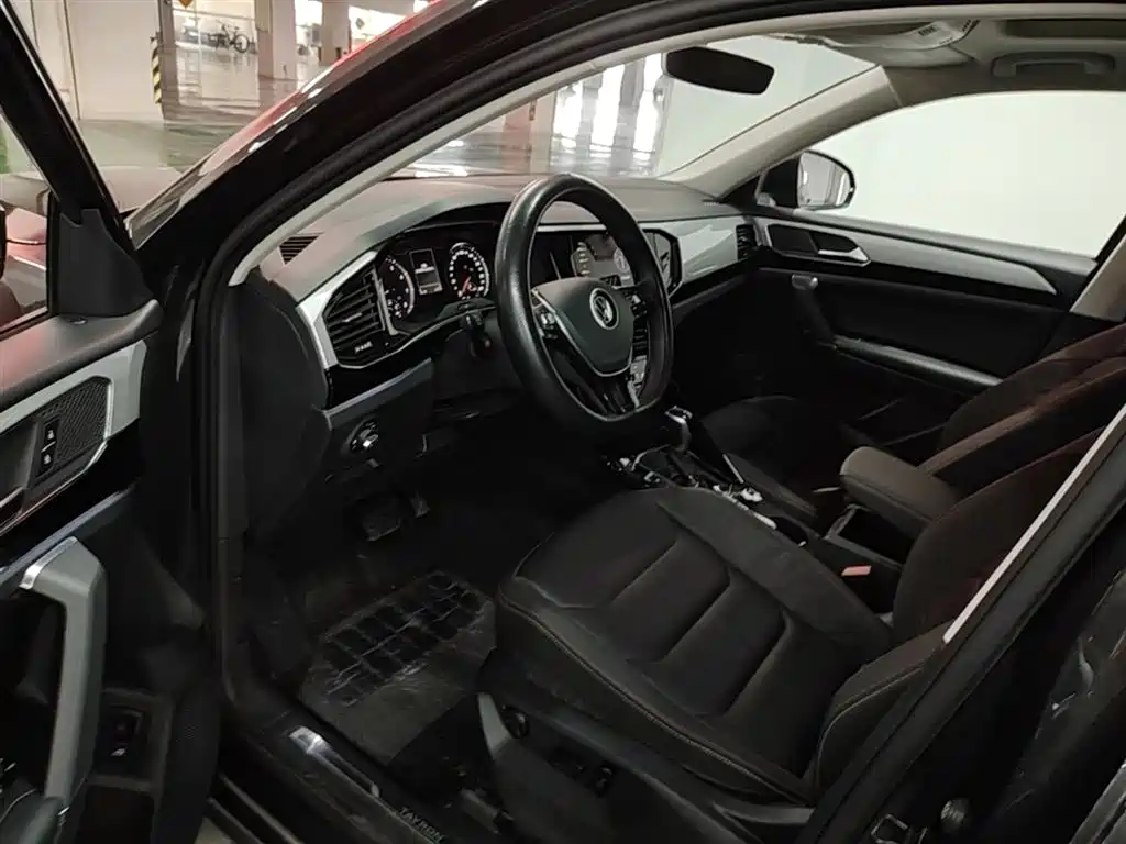 Volkswagen Tayron 2022 330TSI 2WD Luxury Smart Connect Edition фото 16