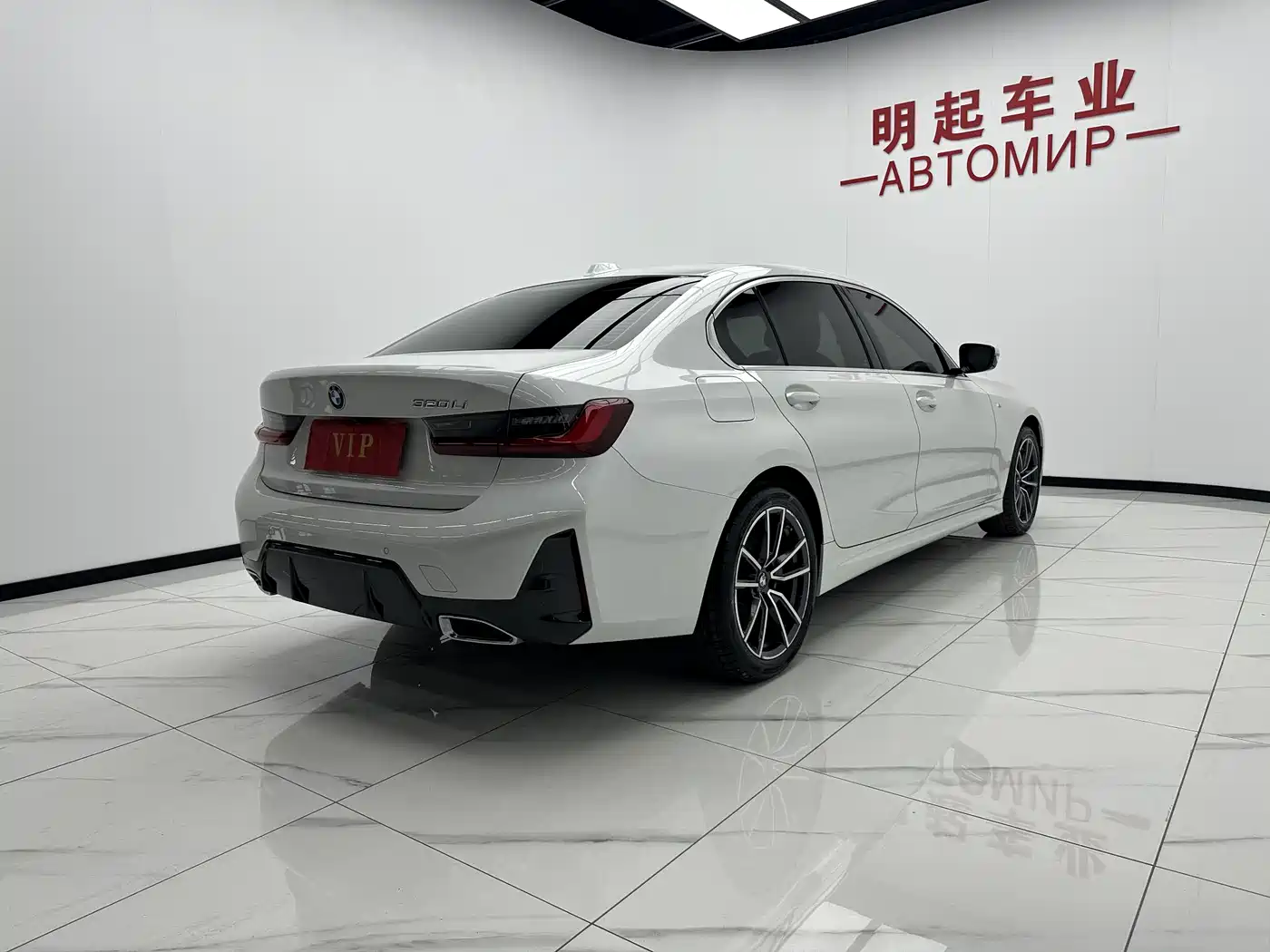 BMW 3 Series 2023 320Li M Sport Package фото 9