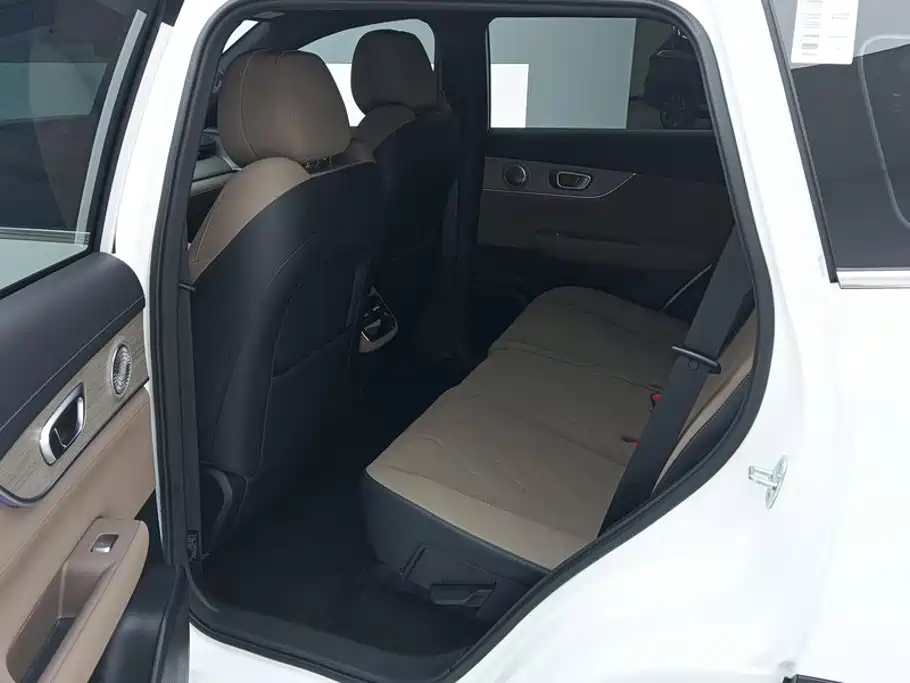 Фото 11 - Chery Tiggo 8 PLUS