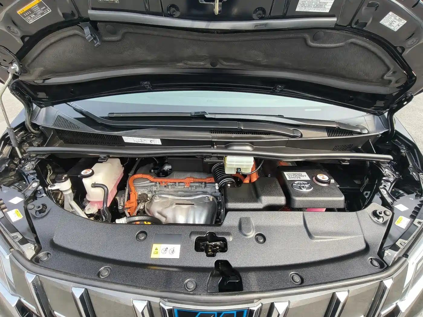 Toyota Alphard 2019 Hybrid 2.5L Premium Edition фото 20