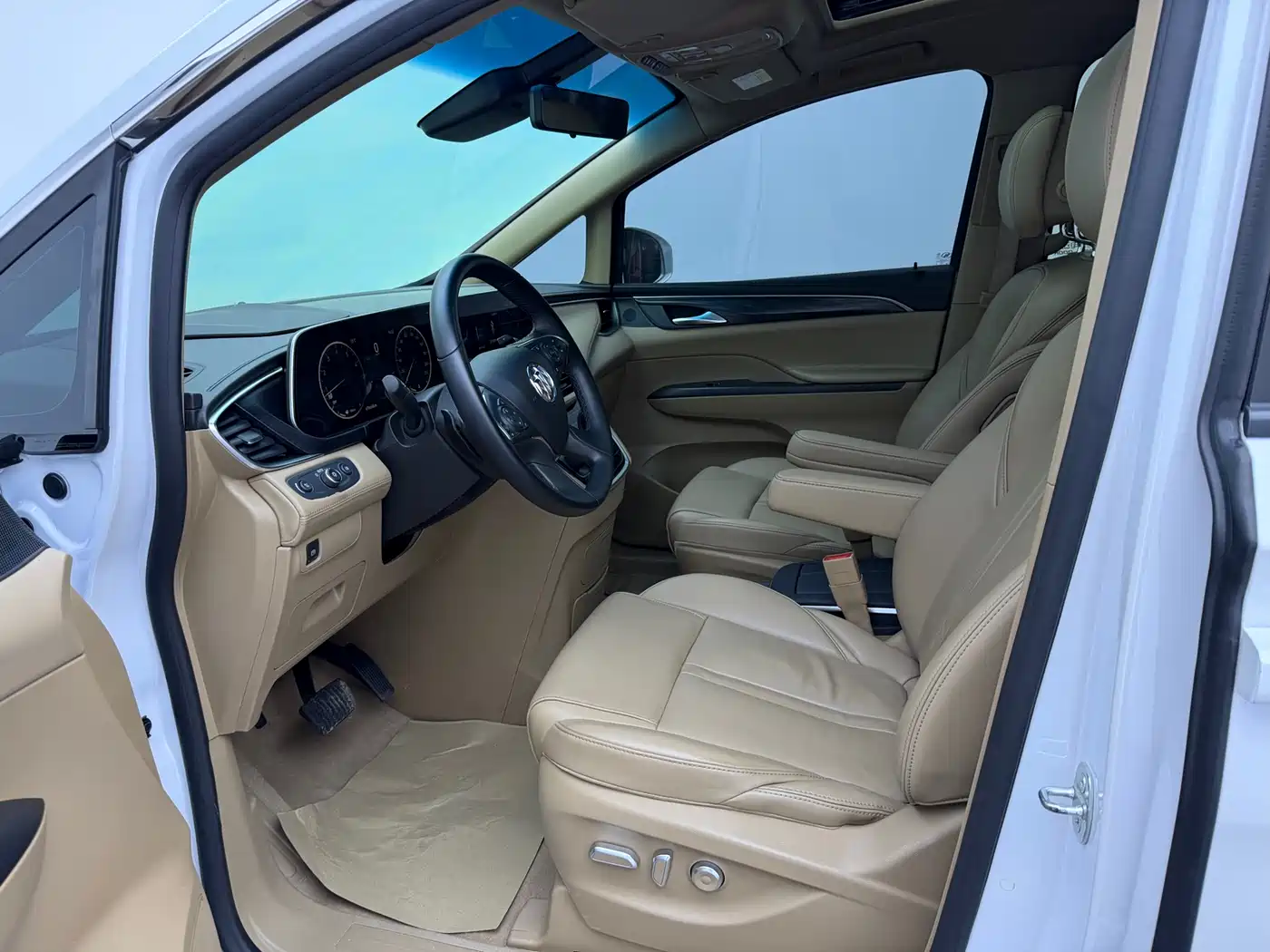 Buick GL8 2021 ES Landlord 653T Premium фото 5