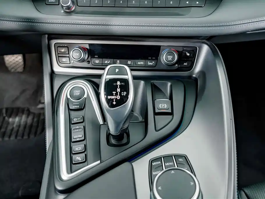 BMW i8 2019 2014 Standard