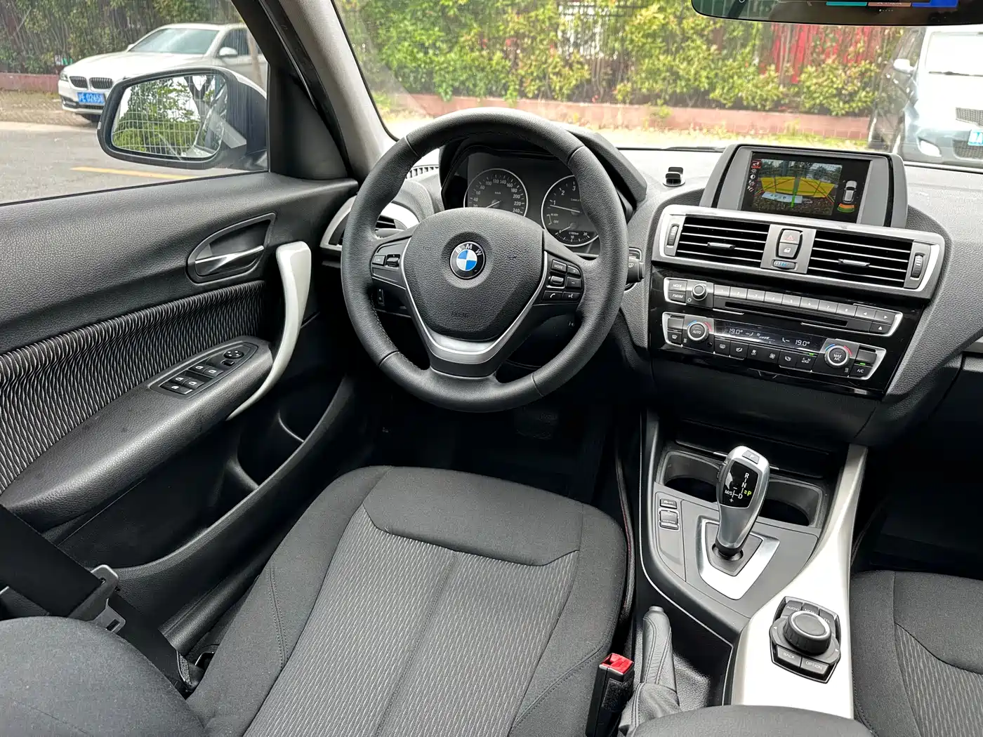BMW 1 Series (Import) 2016 120i Sport Design Package фото 16