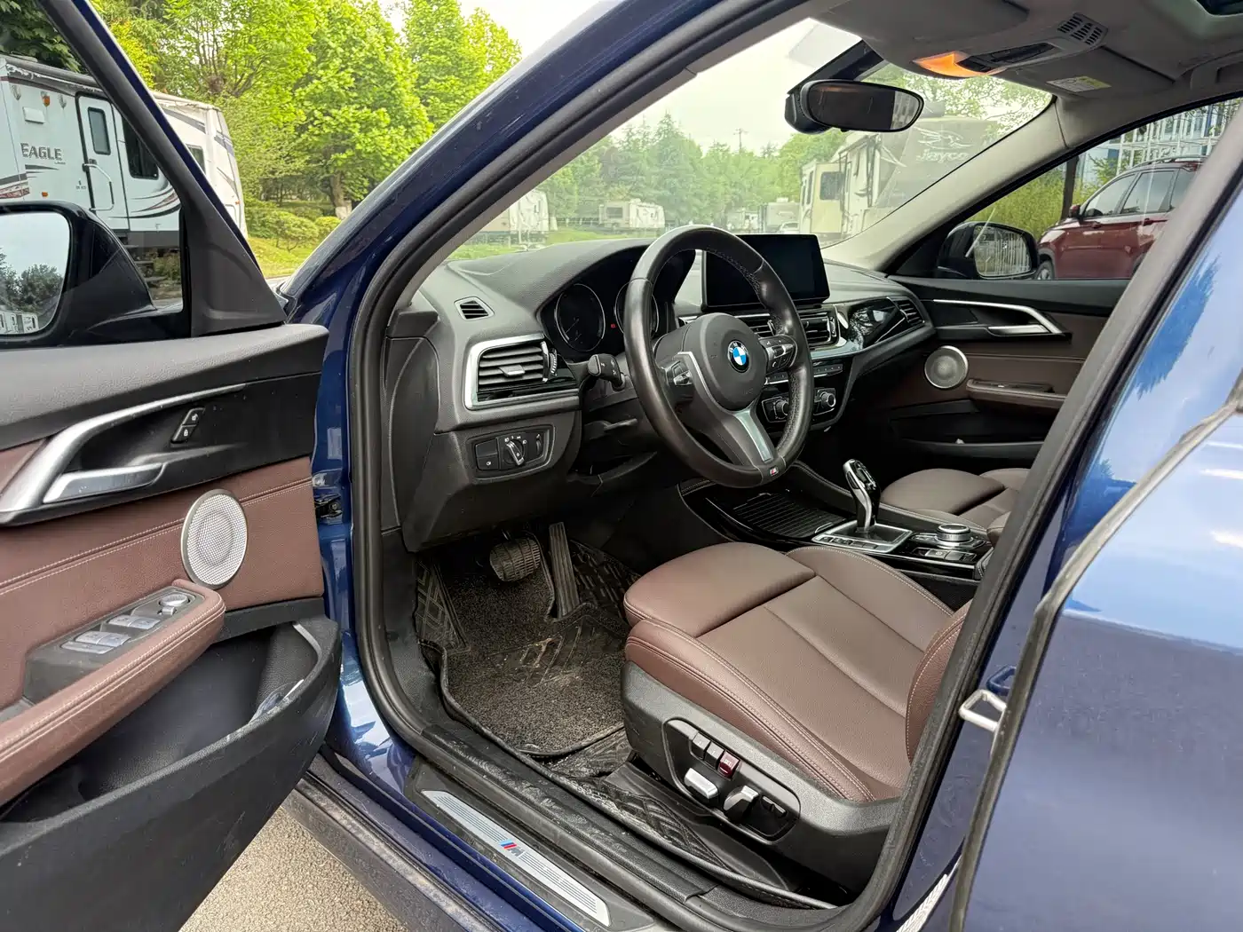 BMW 1 Series 2023 125i M Sport Shadow Edition фото 4