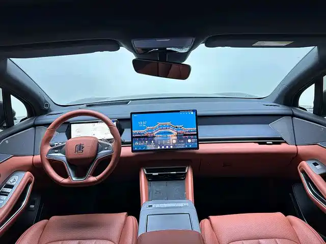 Фото 7 - BYD Tang L