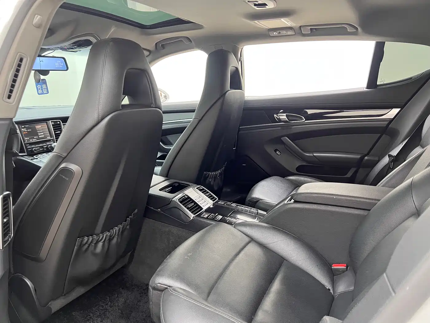 Porsche Panamera 2014 Panamera 4 Executive 3.0T фото 18
