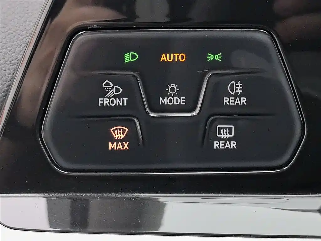 Volkswagen Golf 2021 280TSI DSG Pro фото 21