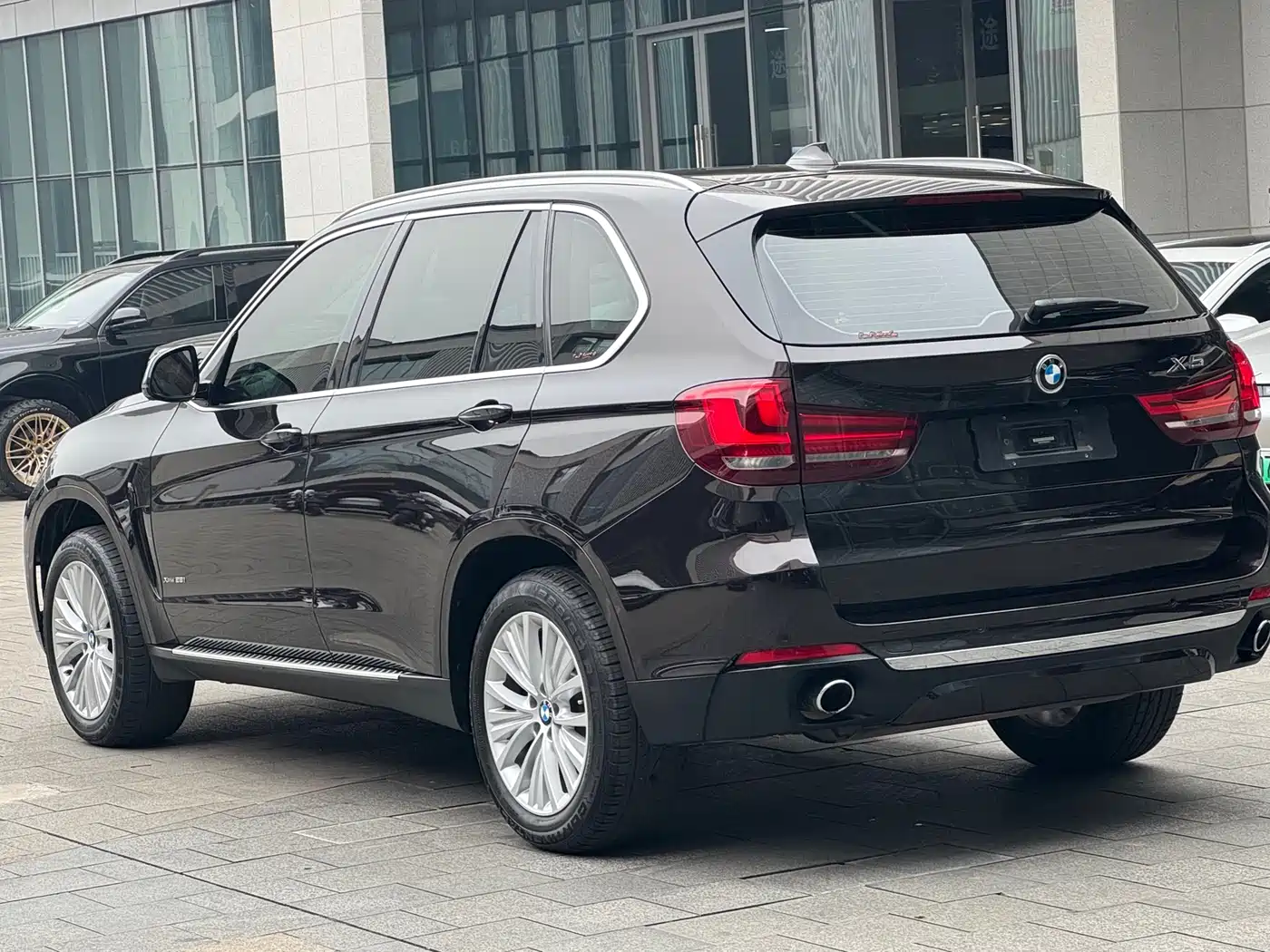 BMW X5 (Import) 2017 xDrive28i фото 6