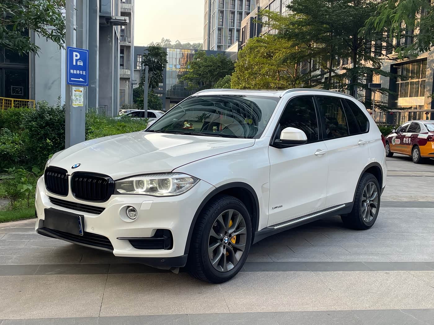 BMW X5 (Import)