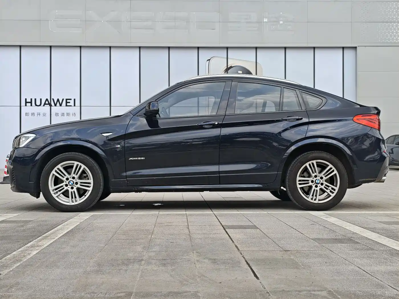 Photo 10 - BMW X4