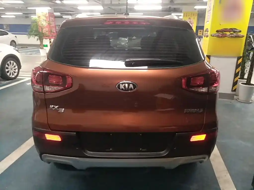 Фото 6 - Kia KX3