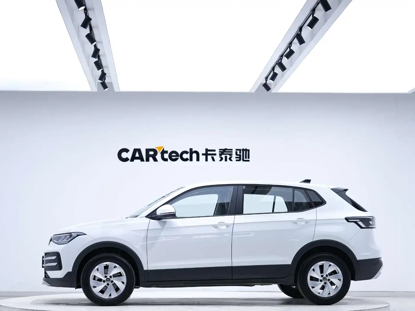 Volkswagen Tharu 2025 Model Rising Star 1.5L Advance Edition фото 2