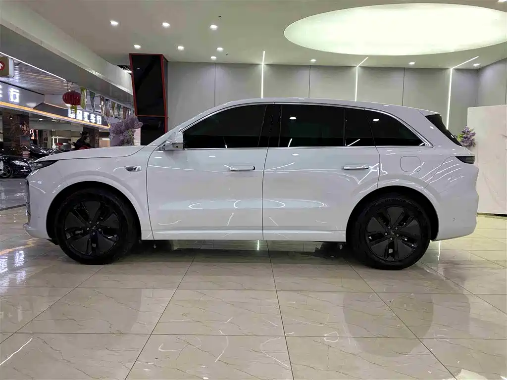 Li Auto IDEAL L6