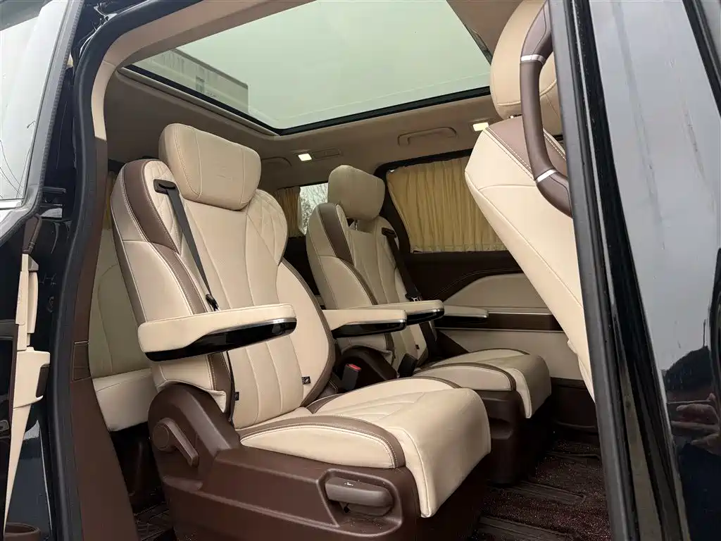 Besturn M9 2024 2023 2.0T Exclusive