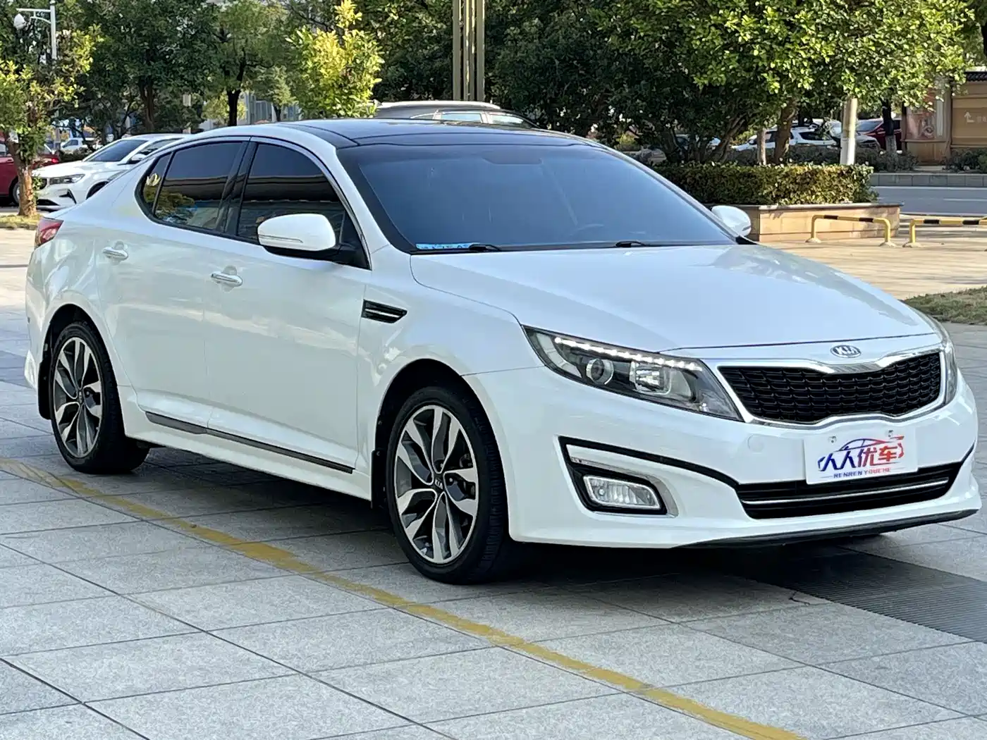 Kia K5 2014 2.0L Automatic LUXURY фото 3