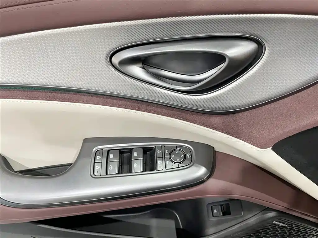 BYD Seal 07 DM-i 2025 Smart Drive Edition DM-i 1.5L 125km Premium фото 9