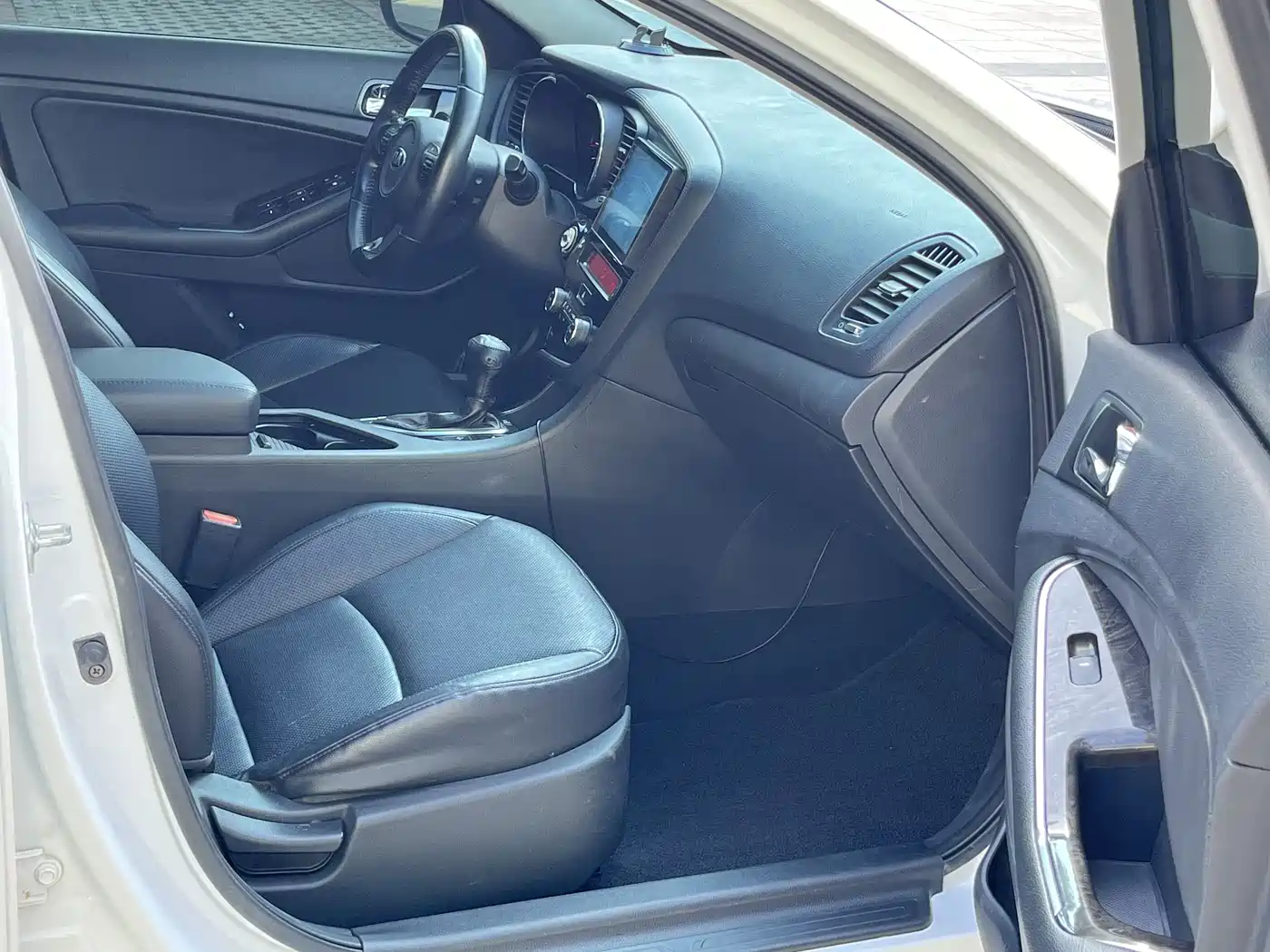 Kia K5 2014 2.0L Automatic LUXURY фото 17