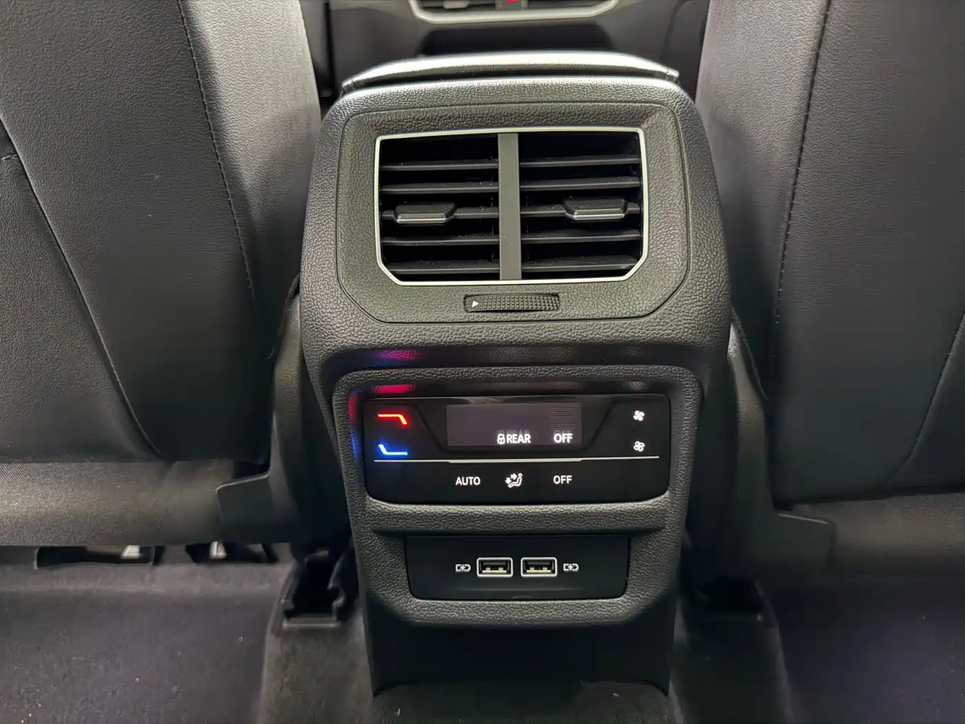 Volkswagen Tayron 2023 280TSI 2WD Luxury Plus Advanced Edition фото 17