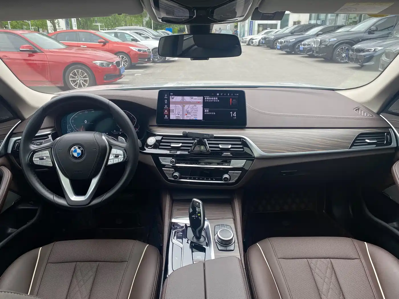 BMW 5 Series 2022 530Li Leading Luxury Package фото 13