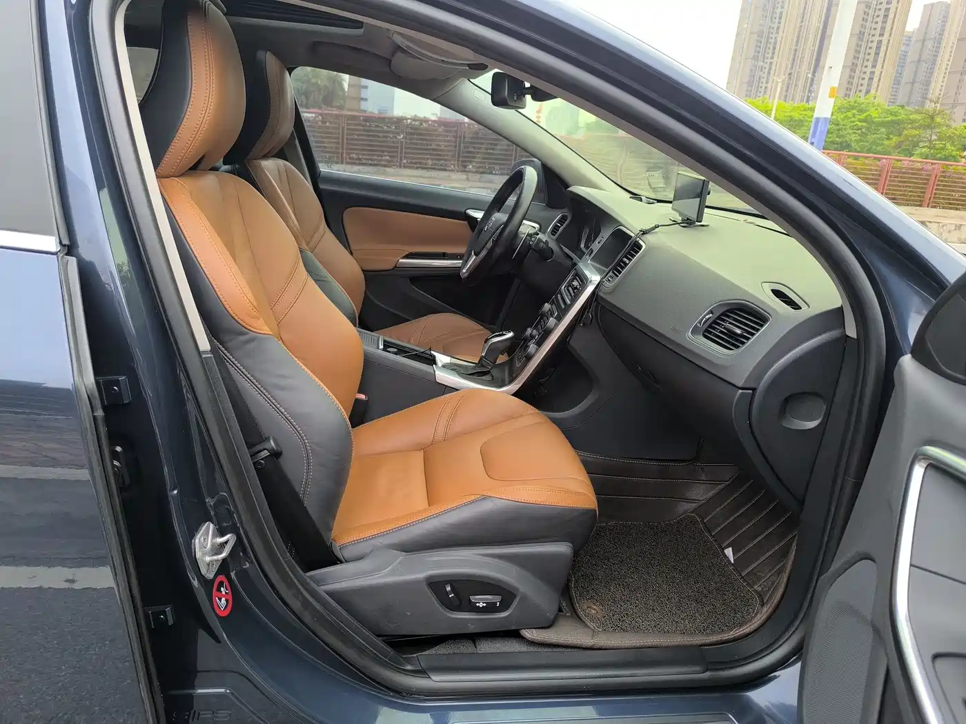 Volvo V60 2014 2014 Model Year Facelift T5 Inscription