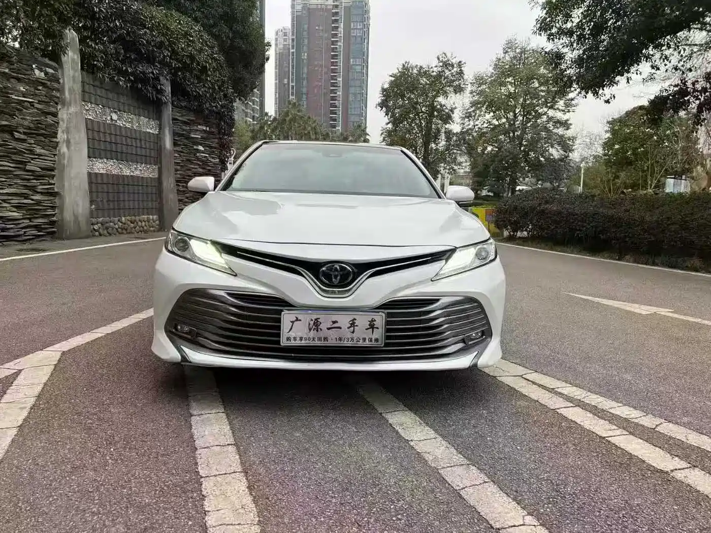 Toyota Camry 2019 2.5G Luxury Edition China VI фото 2