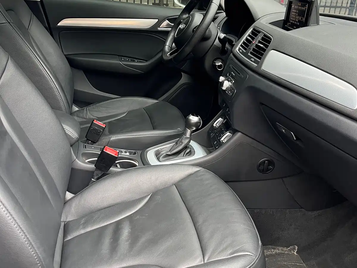 Audi Q3 2015 35 TFSI Comfort фото 11