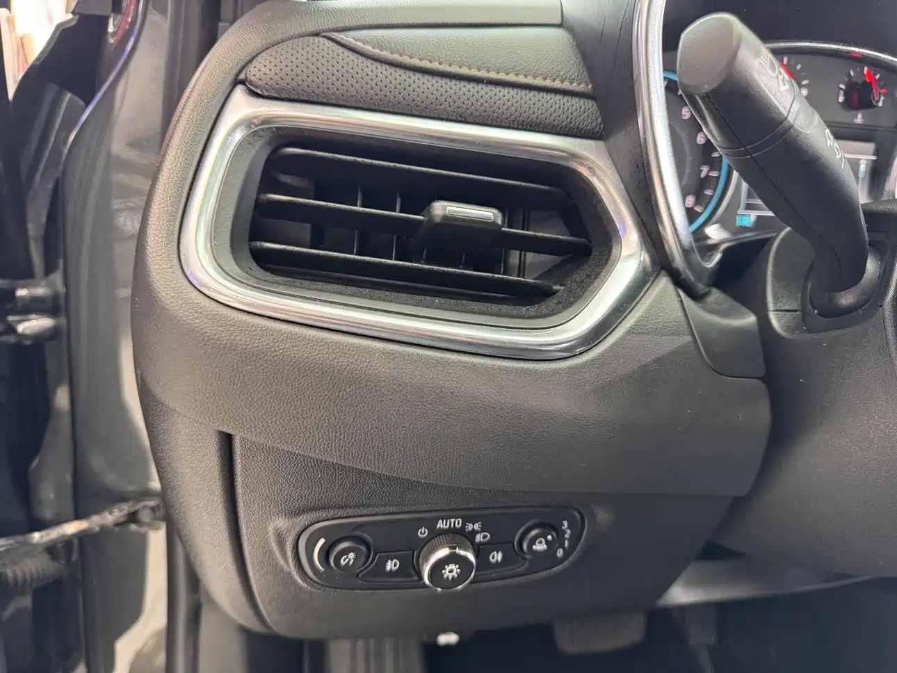 Chevrolet Equinox 2017 535T Automatic Realm Edition фото 21