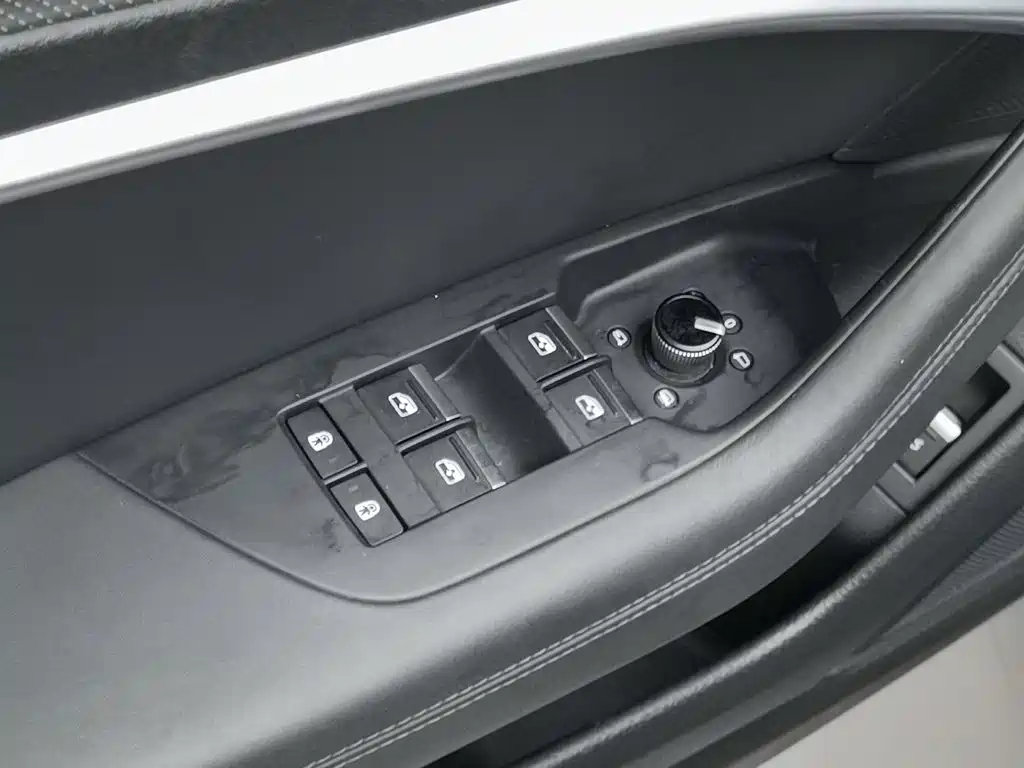 Audi A6L, миниатюра 9